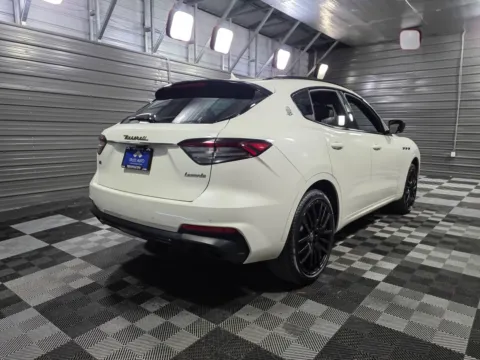 More photos of 2021 Maserati Levante at Trust Auto, MD