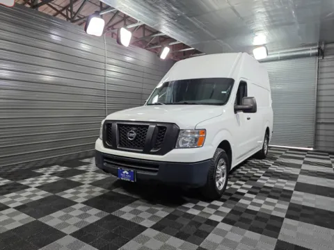 Red 2016 Nissan NV SV for sale in Sykesville, MD