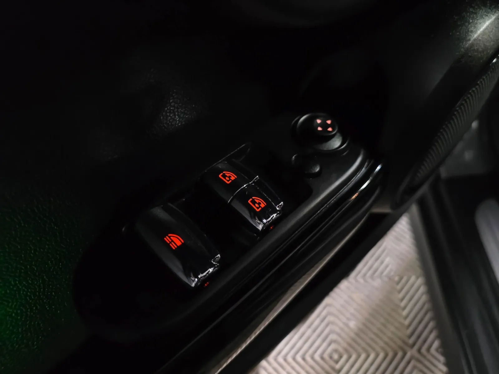 2020 MINI Convertible S - Photo 28