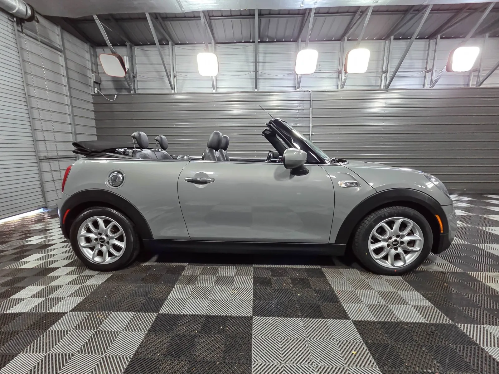 2020 MINI Convertible S - Photo 9