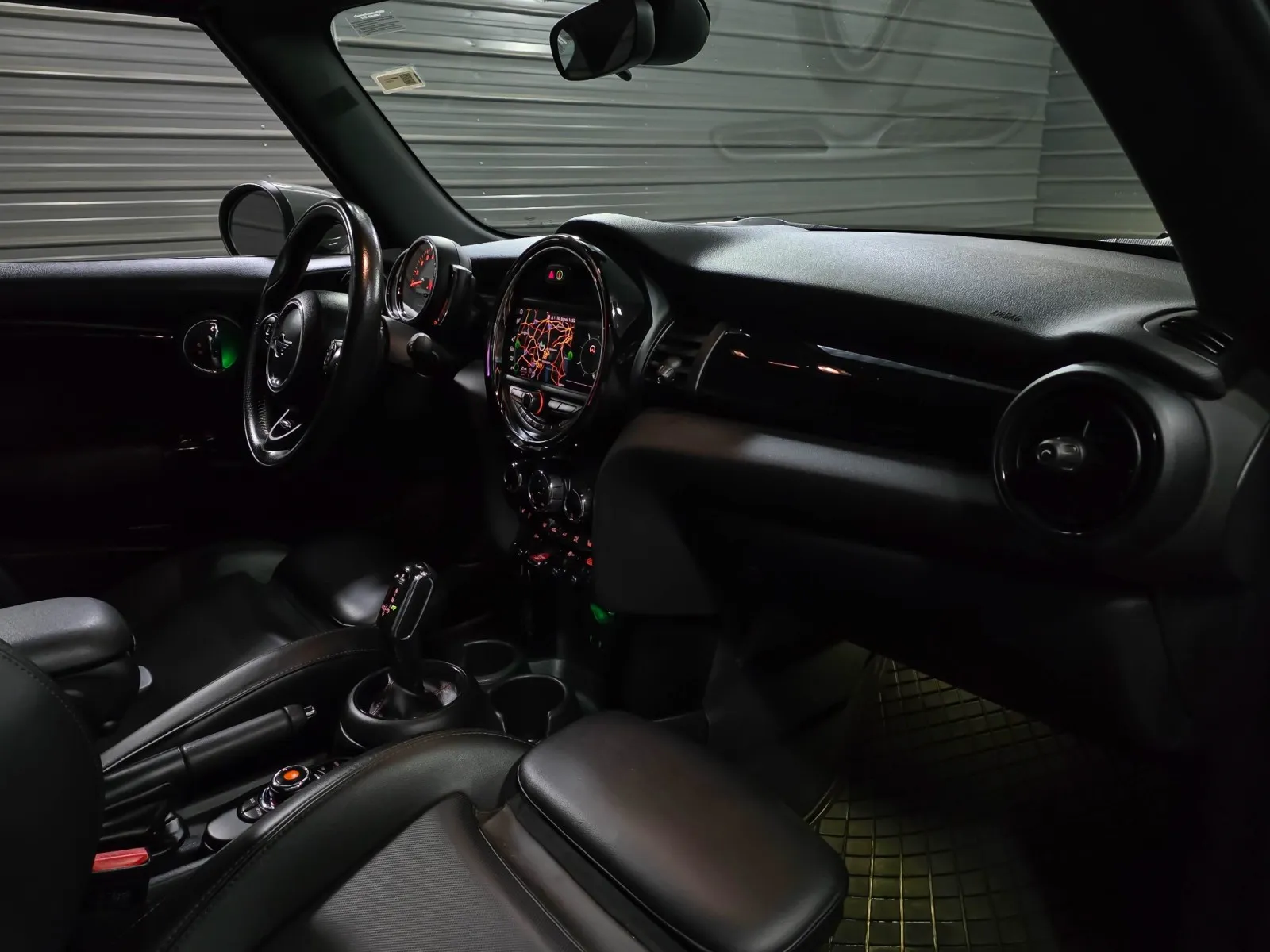 2020 MINI Convertible S - Photo 13