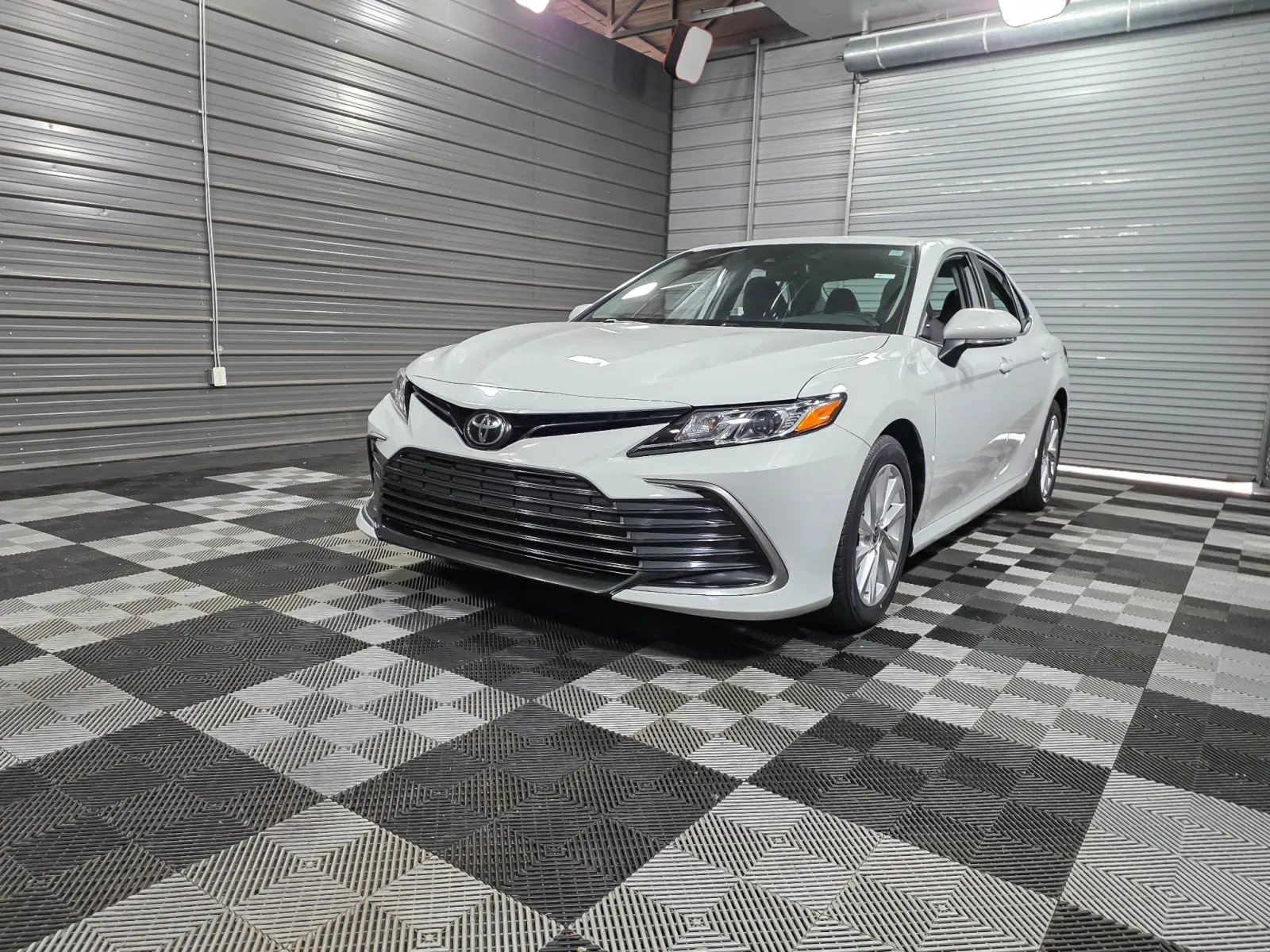 Green 2022 Toyota Camry LE for sale in Sykesville, MD