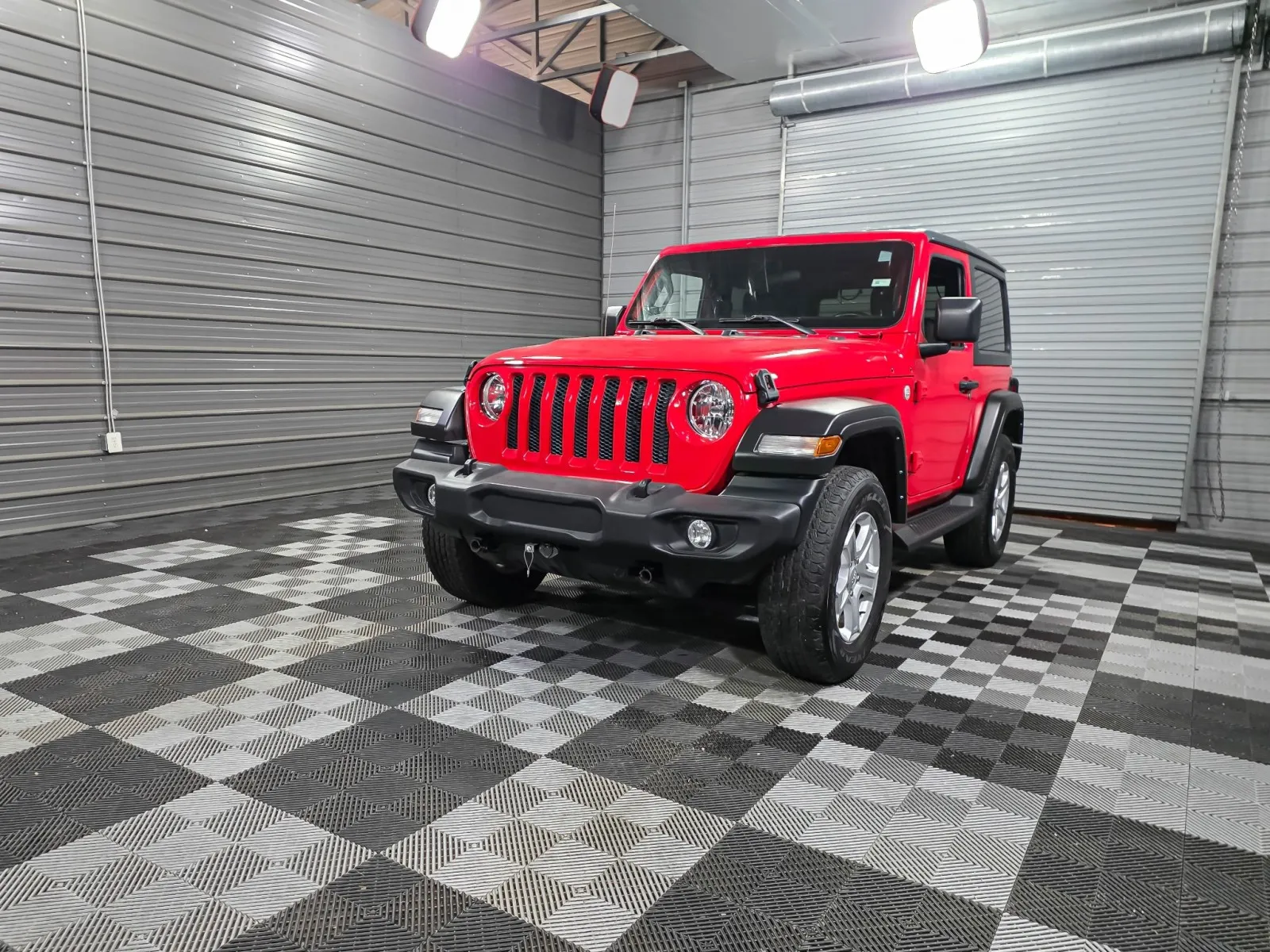 2021 Jeep Wrangler Sport S's photo