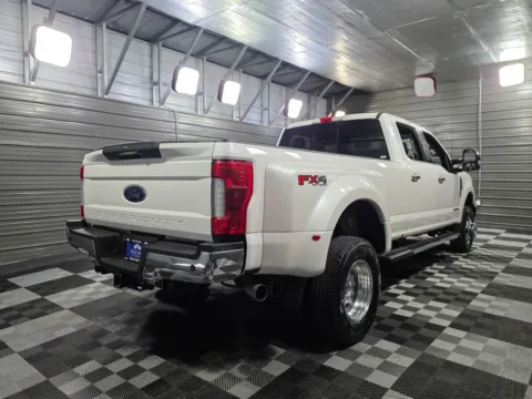 More photos of 2019 Ford Super Duty F-350 DRW XLT at Trust Auto, MD