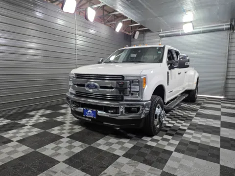 Blue 2019 Ford Super Duty F-350 DRW XLT for sale in Sykesville, MD