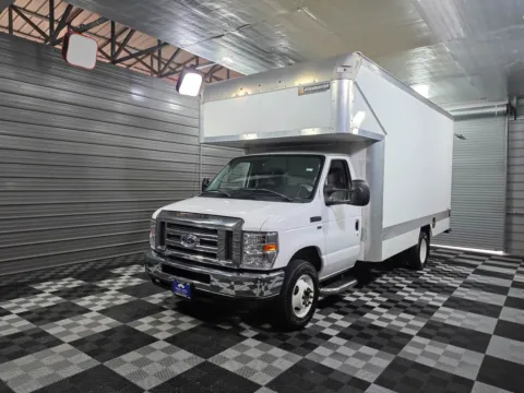 Blue 2019 Ford E-Series Cutaway E-350 SD for sale in Sykesville, MD