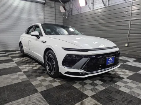 Another view of 2024 Hyundai Sonata SEL for sale in Sykesville, MD at Trust Auto