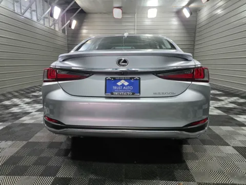 More photos of 2024 Lexus ES 300h at Trust Auto, MD