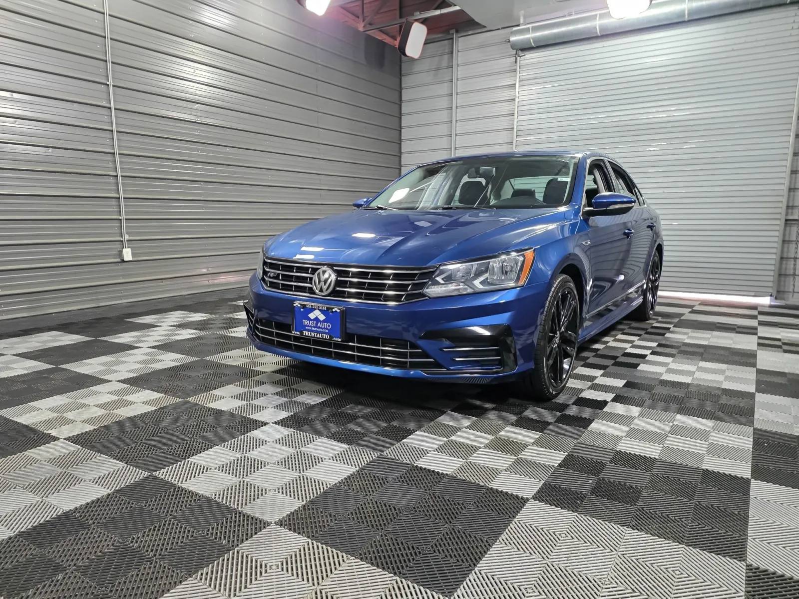 Green 2017 Volkswagen Passat R-Line w/Comfort Pkg for sale in Sykesville, MD