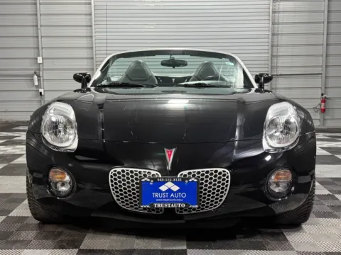 Another view of 2006 Pontiac Solstice Roadster 5-Speed Manual Soft-Top Coupe for sale in Sykesville, MD at Trust Auto