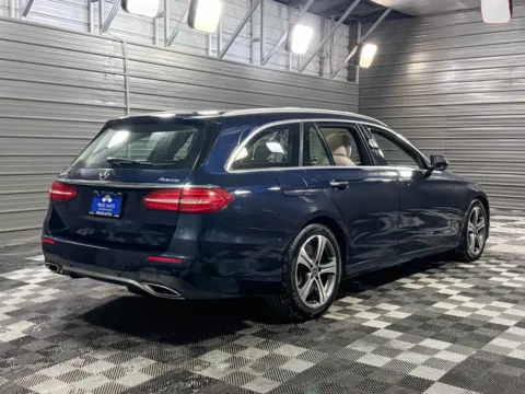 More photos of 2018 Mercedes-Benz E-Class E 400 4MATIC AWD Luxury Wagon w/Premium 3 Pkg at Trust Auto, MD