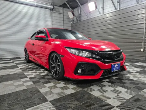 More photos of 2017 Honda Civic Si 6-Speed Manual Coupe at Trust Auto, MD