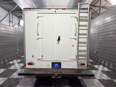 More photos of 2017 Chevrolet Express Commercial Cutaway 3500 at Trust Auto, MD