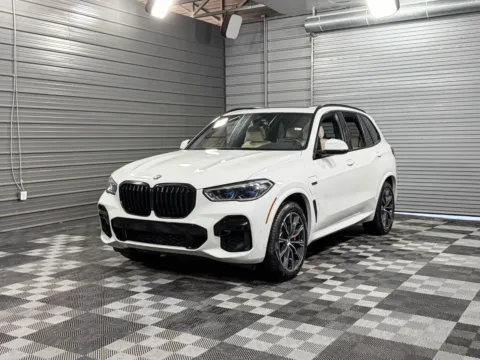 White 2022 BMW X5 xDrive45e for sale in Sykesville, MD
