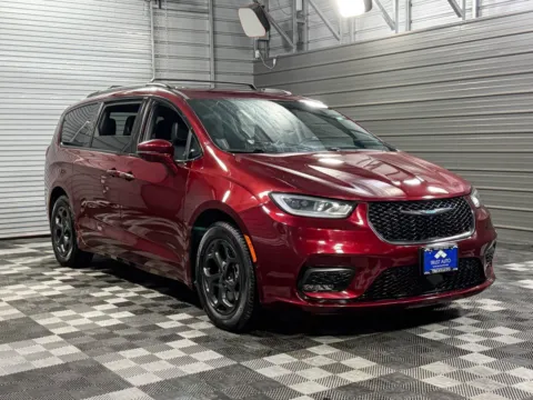 Another view of 2021 Chrysler Pacifica Hybrid Limited for sale in Sykesville, MD at Trust Auto