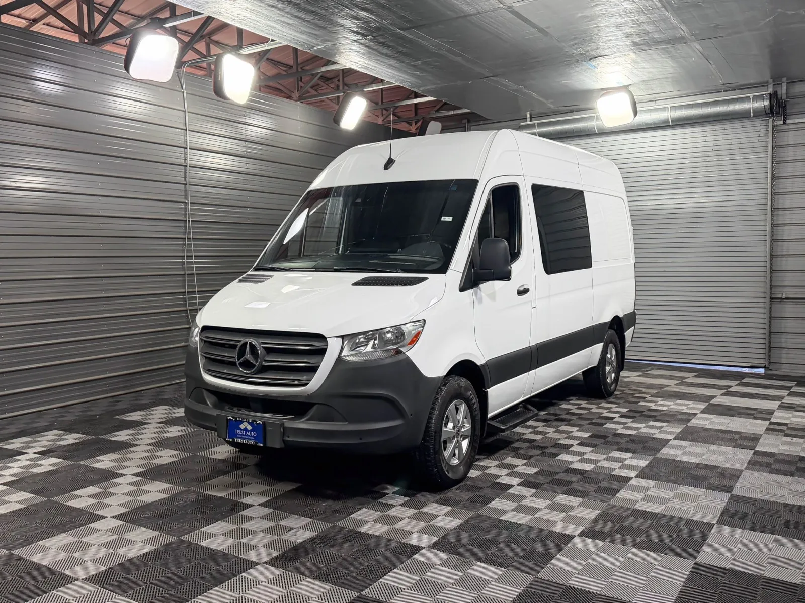 Green 2019 Mercedes-Benz Sprinter Cargo Van 3500 for sale in Sykesville, MD