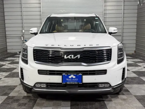 Photos of 2022 Kia Telluride SX for sale in Sykesville, MD at Trust Auto