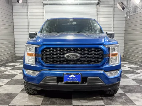 Photos of 2022 Ford F-150 LARIAT for sale in Sykesville, MD at Trust Auto