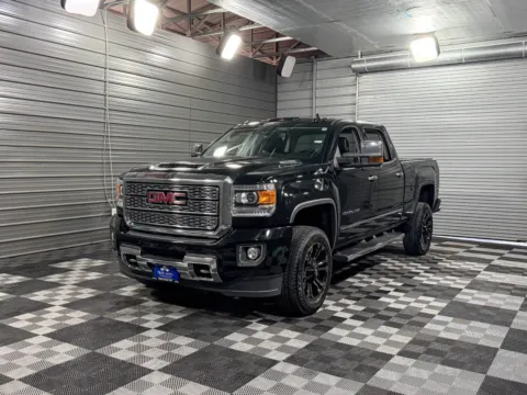 Photos of 2019 GMC Sierra 2500HD Denali for sale in Sykesville, MD at Trust Auto