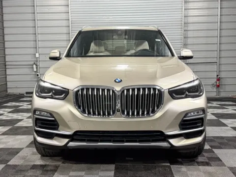 Photos of 2019 BMW X5 xDrive40i for sale in Sykesville, MD at Trust Auto