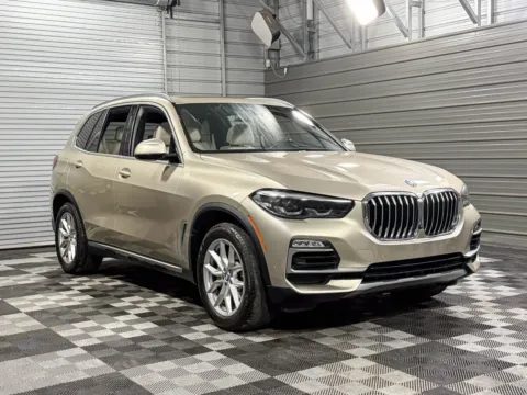 Another view of 2019 BMW X5 xDrive40i for sale in Sykesville, MD at Trust Auto