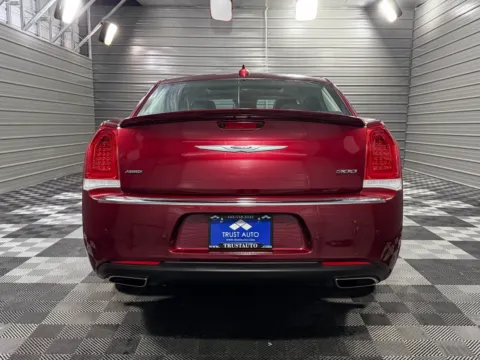 More photos of 2020 Chrysler 300 Limited at Trust Auto, MD