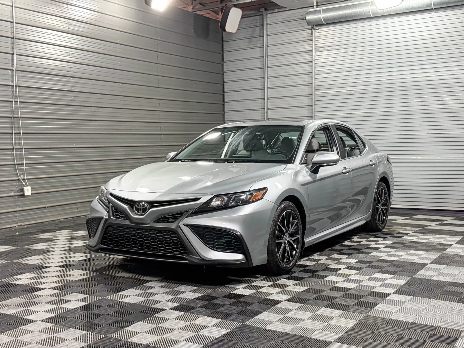 Green 2022 Toyota Camry SE for sale in Sykesville, MD