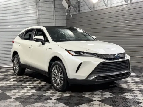 More photos of 2021 Toyota Venza Limited AWD Hybrid-Electric SUV at Trust Auto, MD