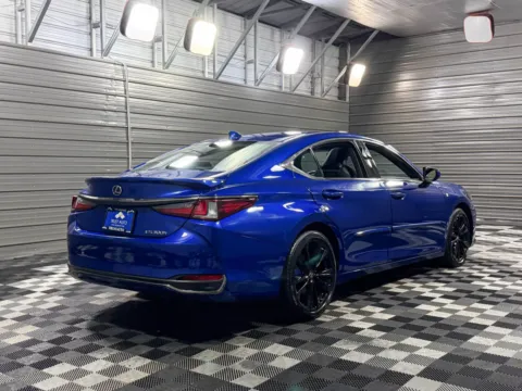 More photos of 2023 Lexus ES 300h F SPORT Handling at Trust Auto, MD