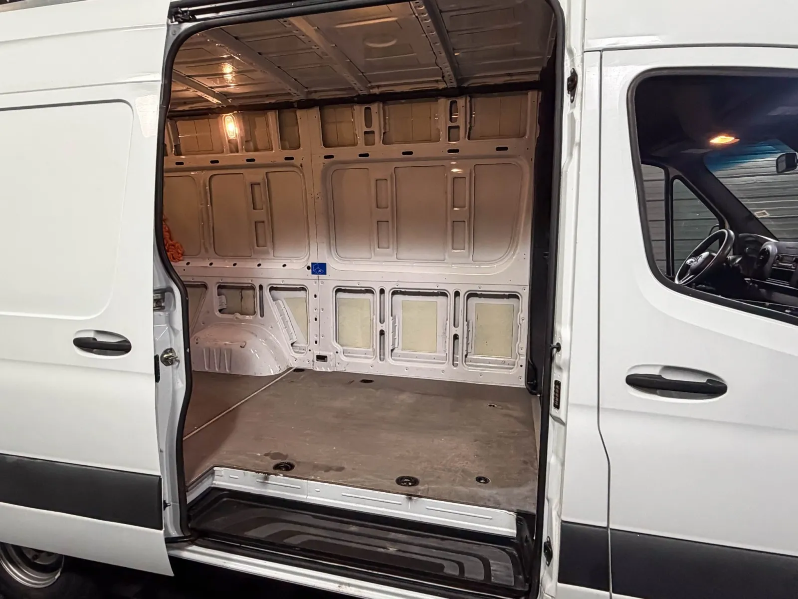 2021 Mercedes-Benz Sprinter Cargo Van Base - Photo 14
