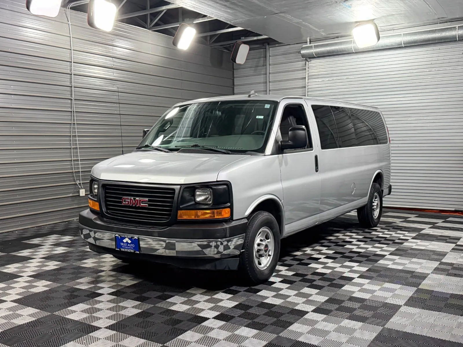 Blue 2017 GMC Savana Passenger LS for sale in Sykesville, MD