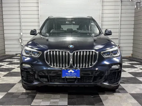 Photos of 2019 BMW X5 xDrive50i for sale in Sykesville, MD at Trust Auto