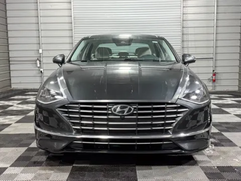 Photos of 2023 Hyundai Sonata Hybrid Limited for sale in Sykesville, MD at Trust Auto