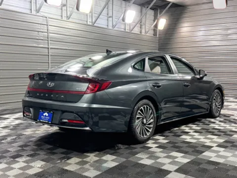 More photos of 2023 Hyundai Sonata Hybrid Limited at Trust Auto, MD