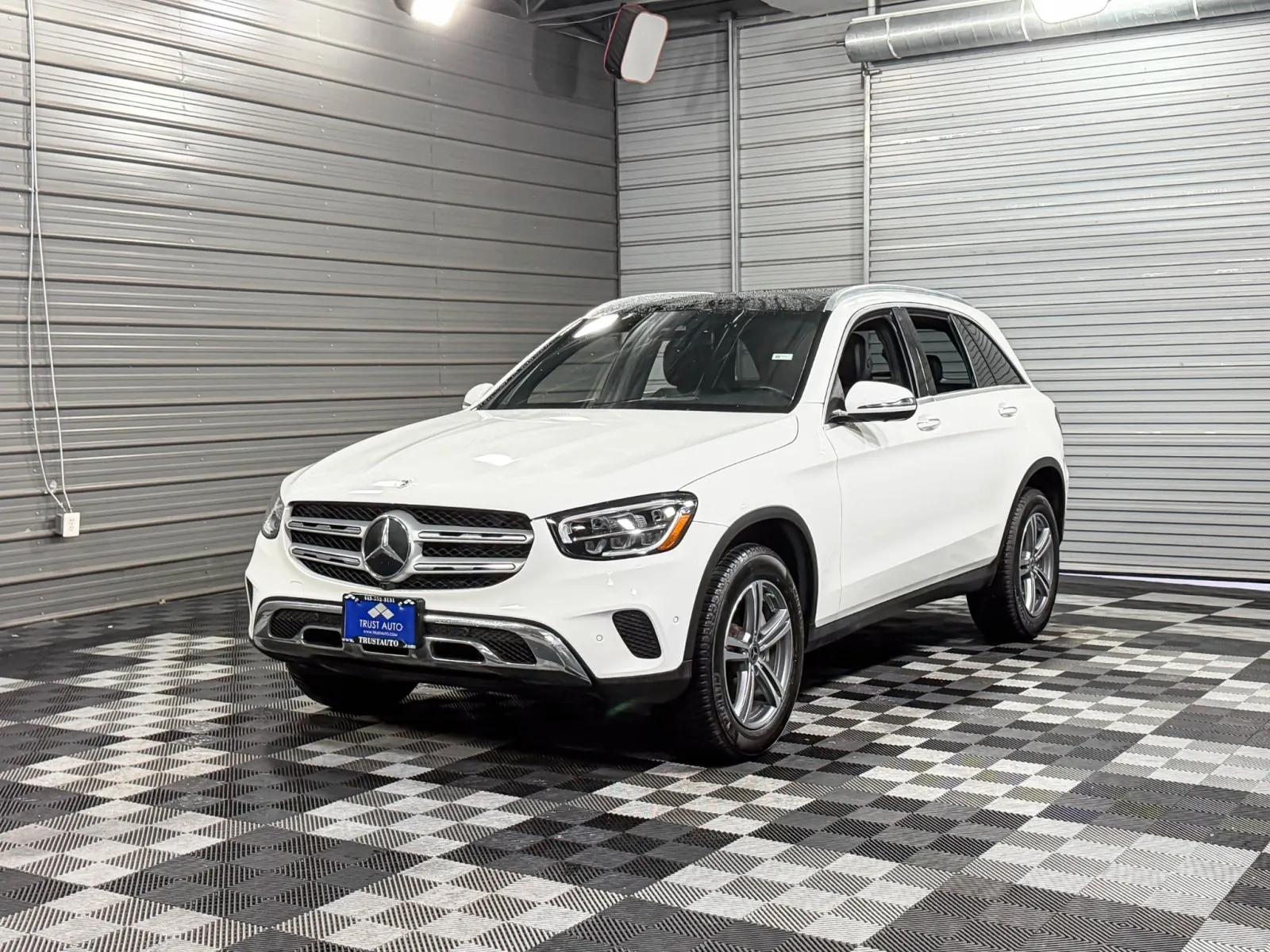 Black 2022 Mercedes-Benz GLC 300 for sale in Sykesville, MD