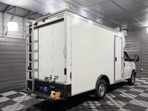 More photos of 2022 GMC Savana Commercial Cutaway 3500 at Trust Auto, MD