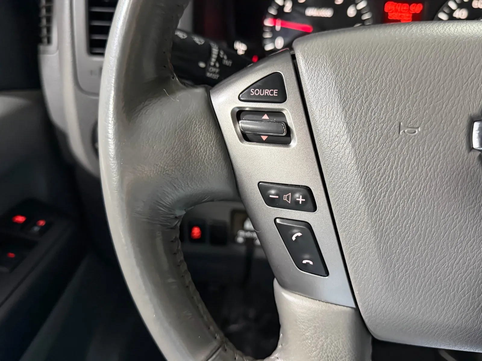 2019 Nissan NV Passenger SL - Photo 23
