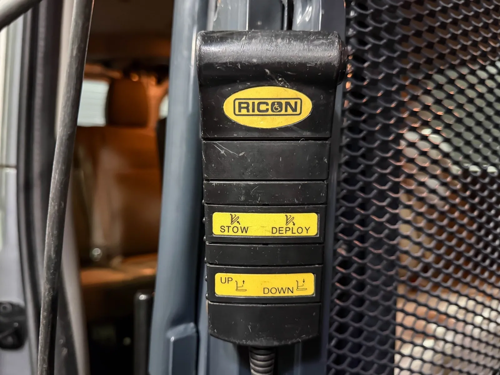 2019 Nissan NV Passenger SL - Photo 16