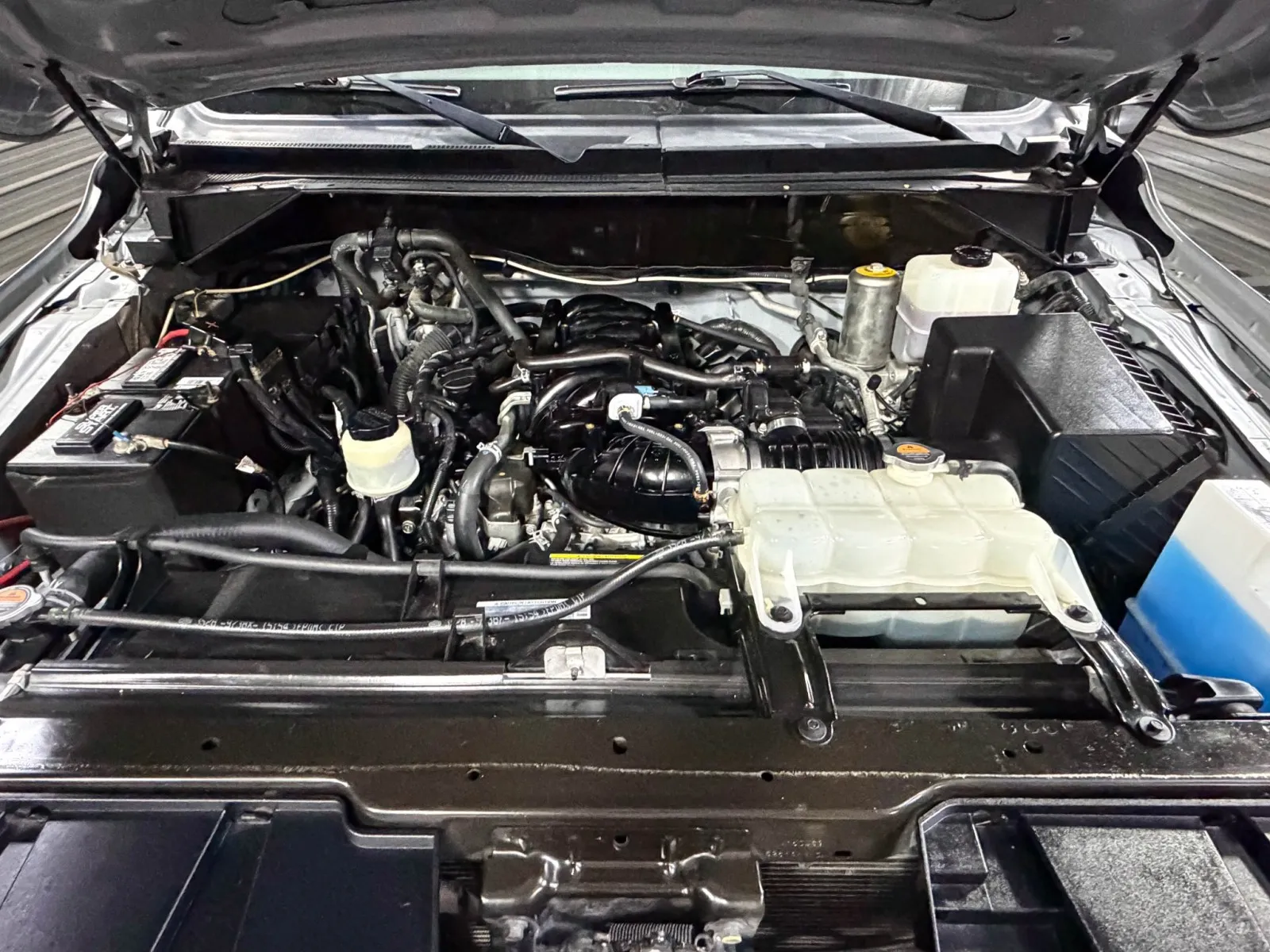 2019 Nissan NV Passenger SL - Photo 42