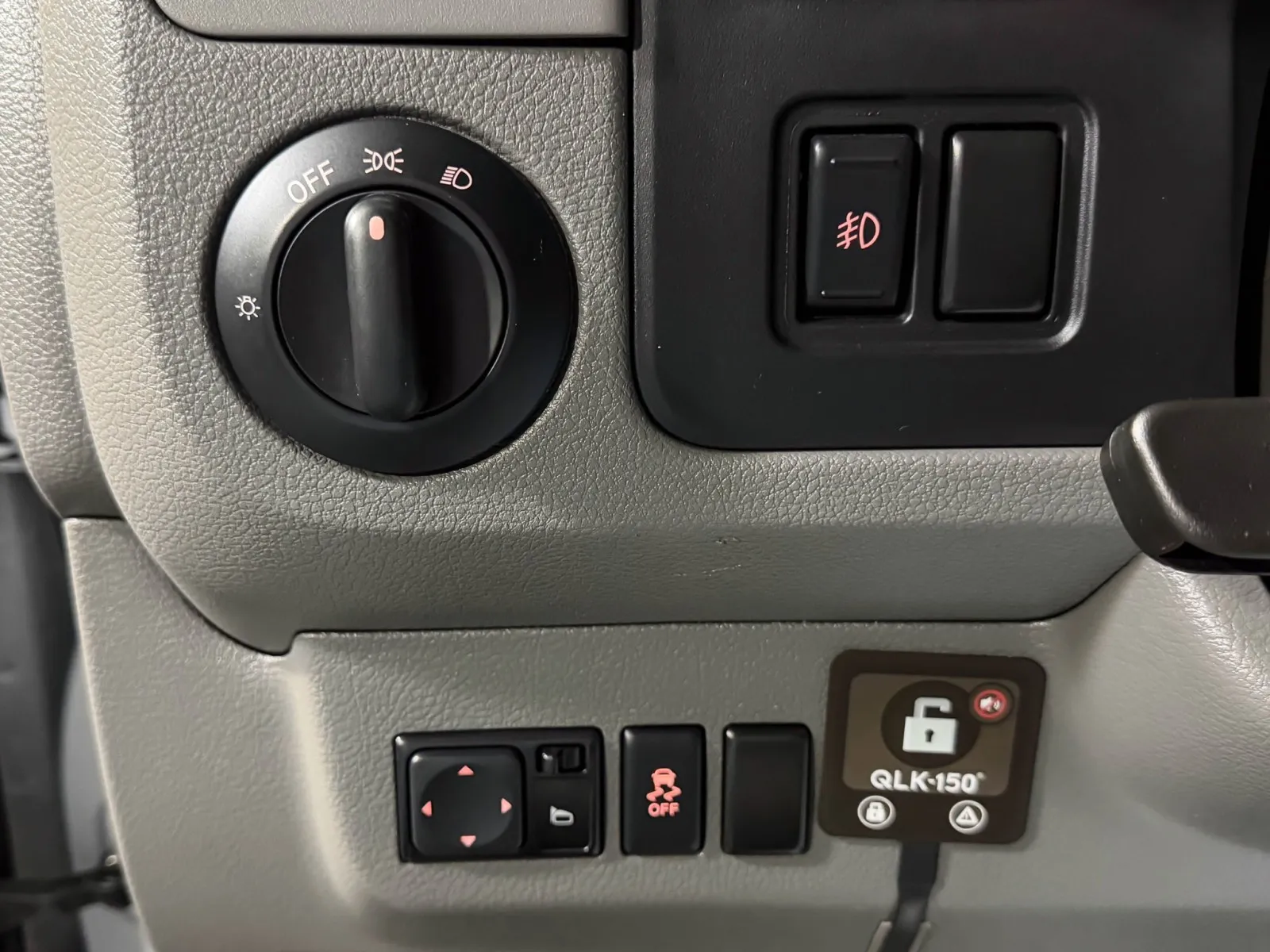 2019 Nissan NV Passenger SL - Photo 28