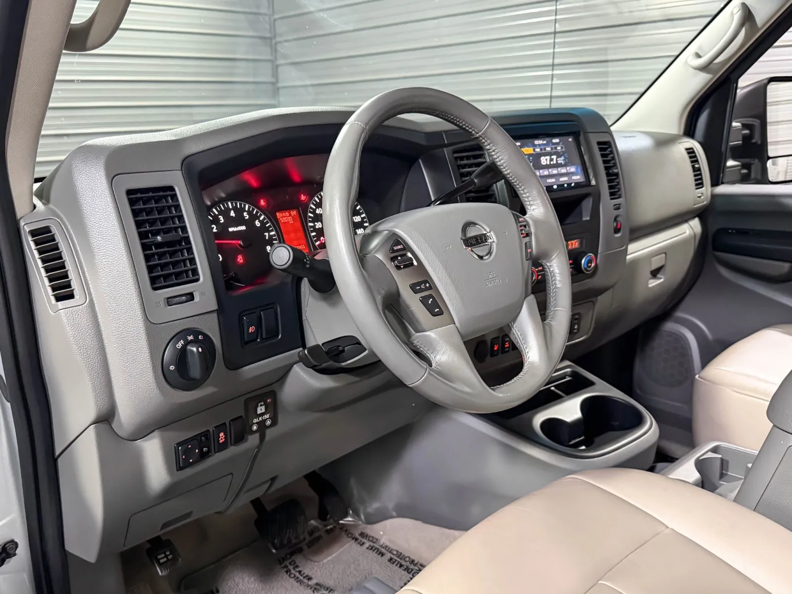 2019 Nissan NV Passenger SL - Photo 18