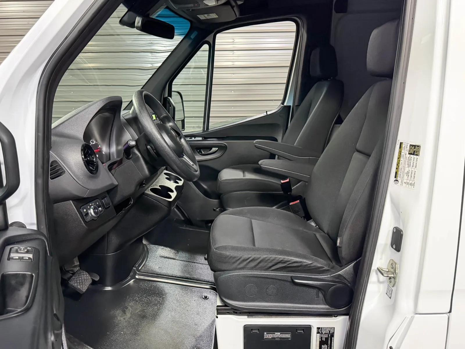 2020 Mercedes-Benz Sprinter Cargo Van Base - Photo 17