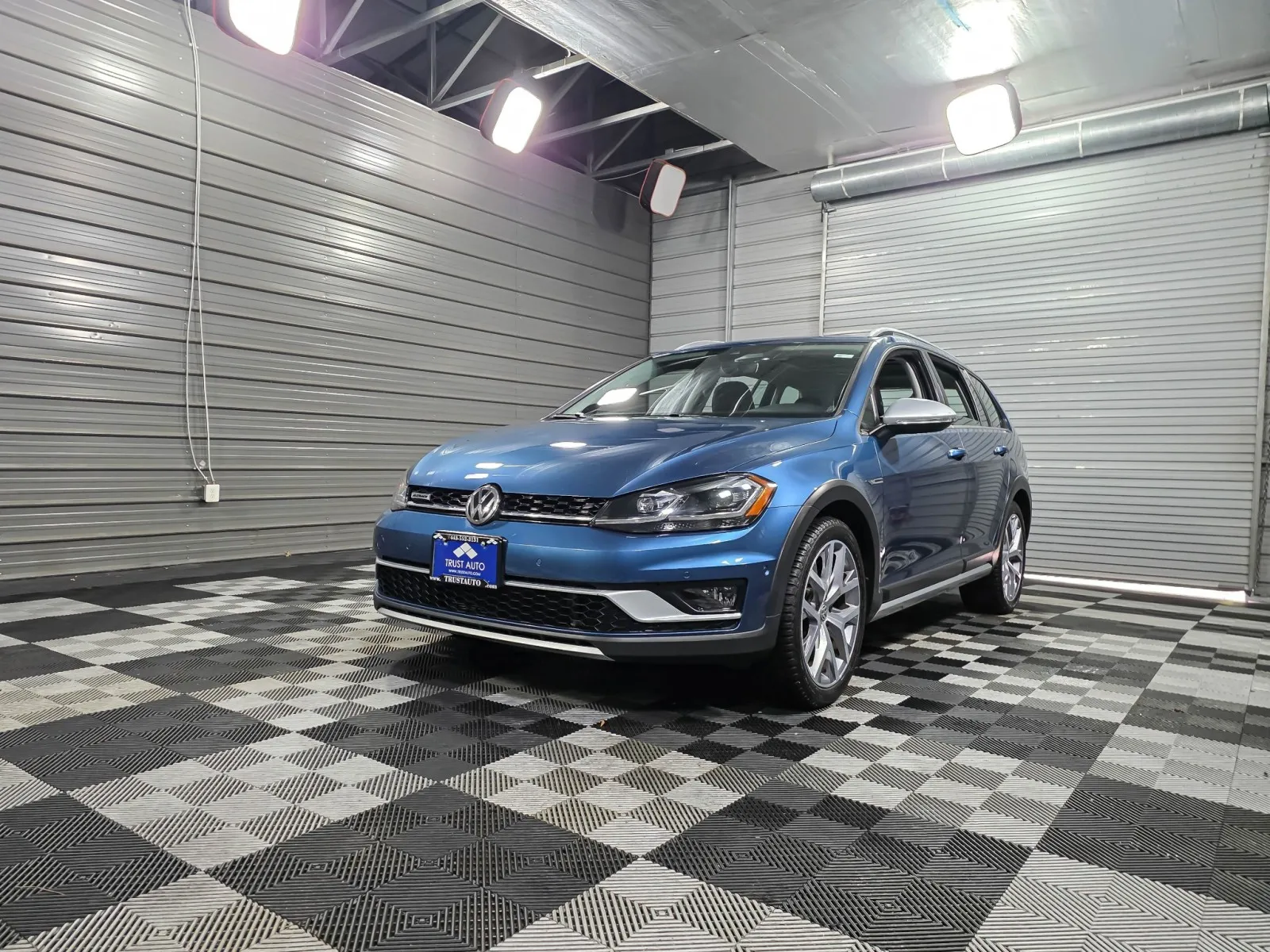 Blue 2019 Volkswagen Golf Alltrack S for sale in Sykesville, MD