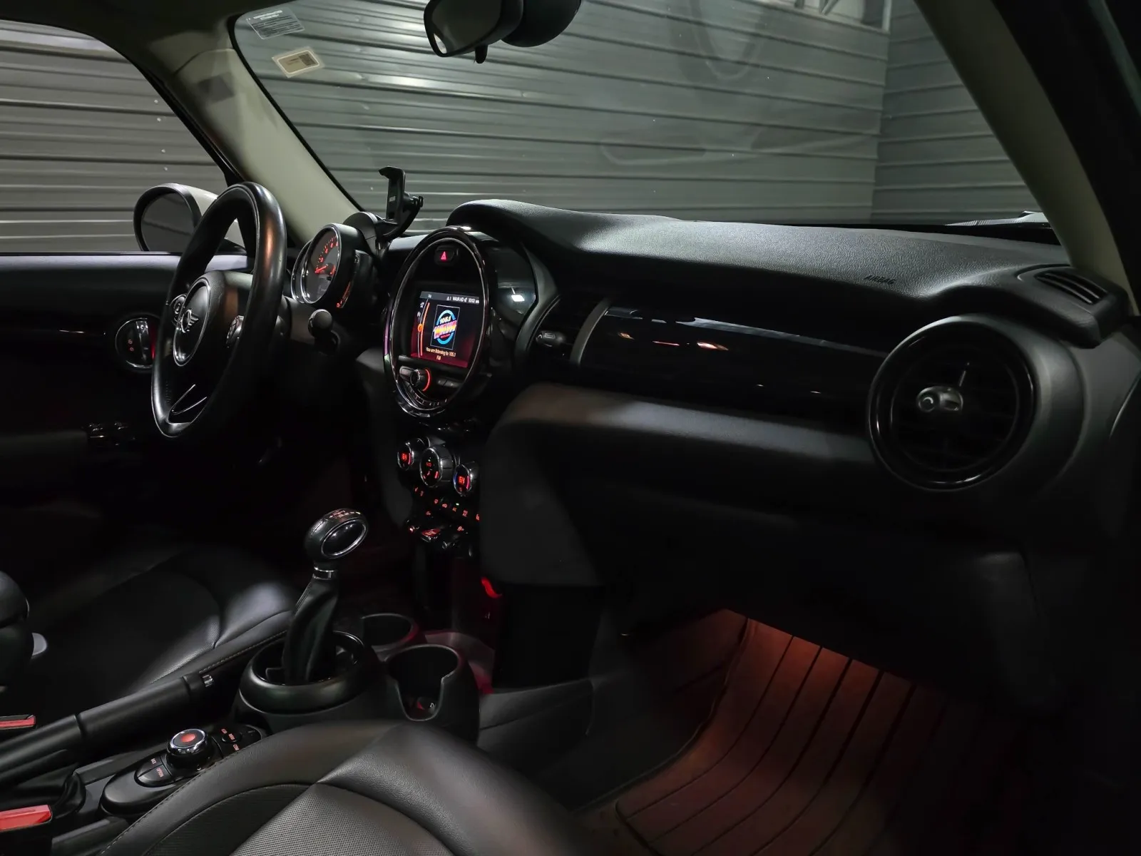 2019 MINI Hardtop 4 Door - Photo 13