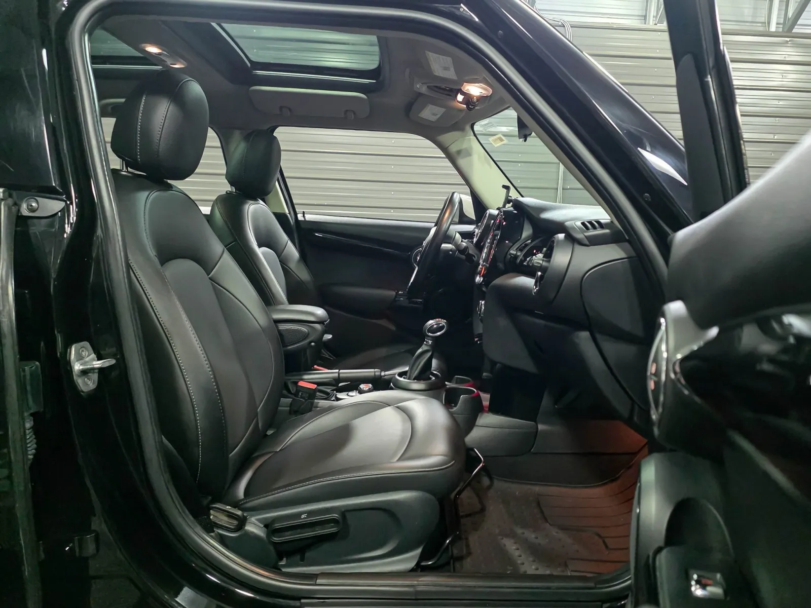 2019 MINI Hardtop 4 Door - Photo 15