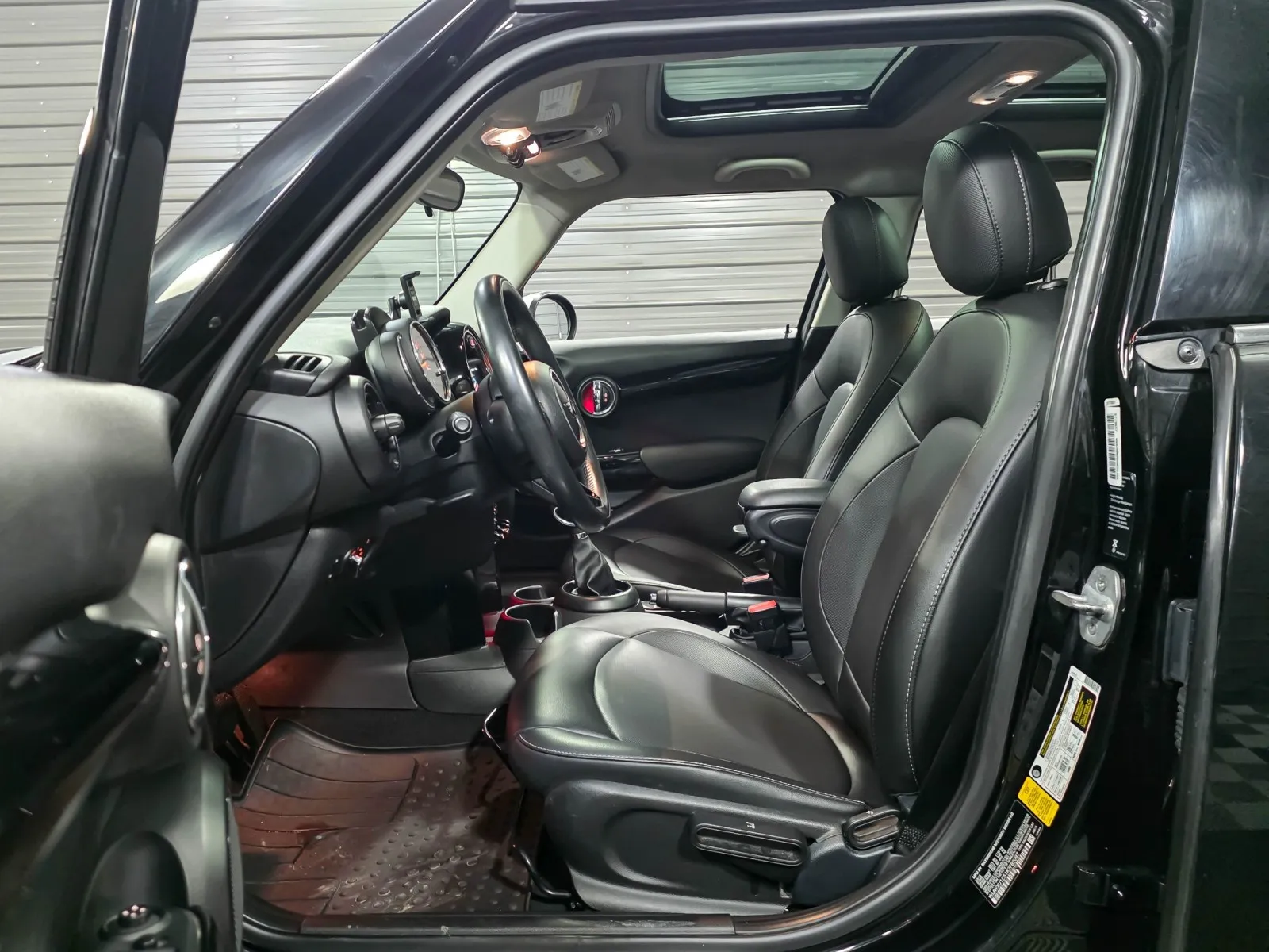 2019 MINI Hardtop 4 Door - Photo 14