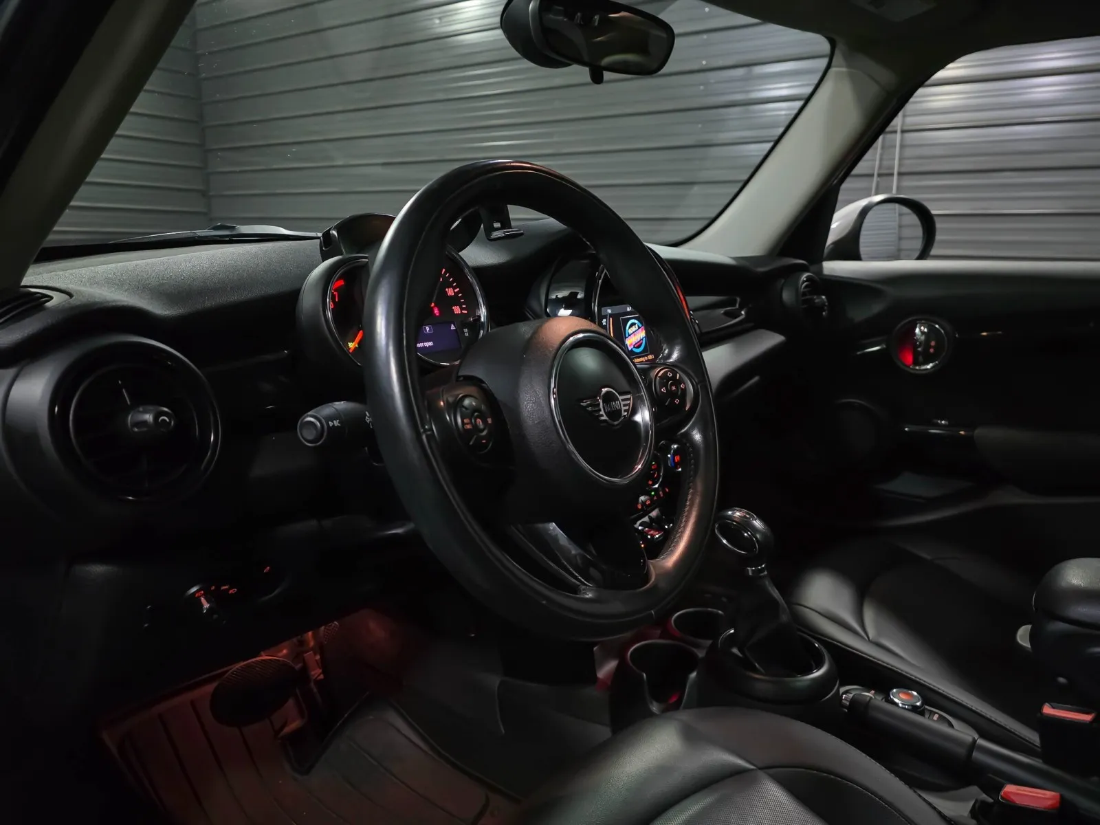 2019 MINI Hardtop 4 Door - Photo 11
