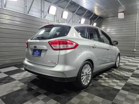 More photos of 2017 Ford C-Max Hybrid SE at Trust Auto, MD