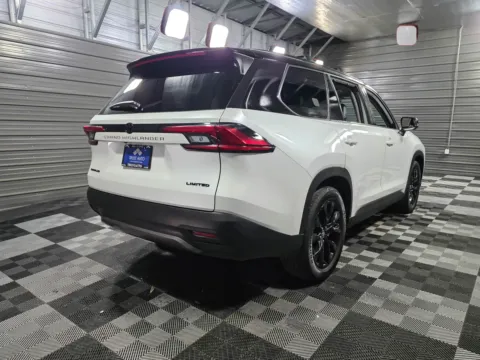 More photos of 2024 Toyota Grand Highlander Hybrid Limited at Trust Auto, MD