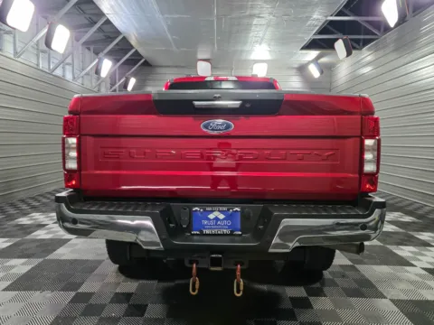More photos of 2022 Ford Super Duty F-250 SRW LARIAT at Trust Auto, MD